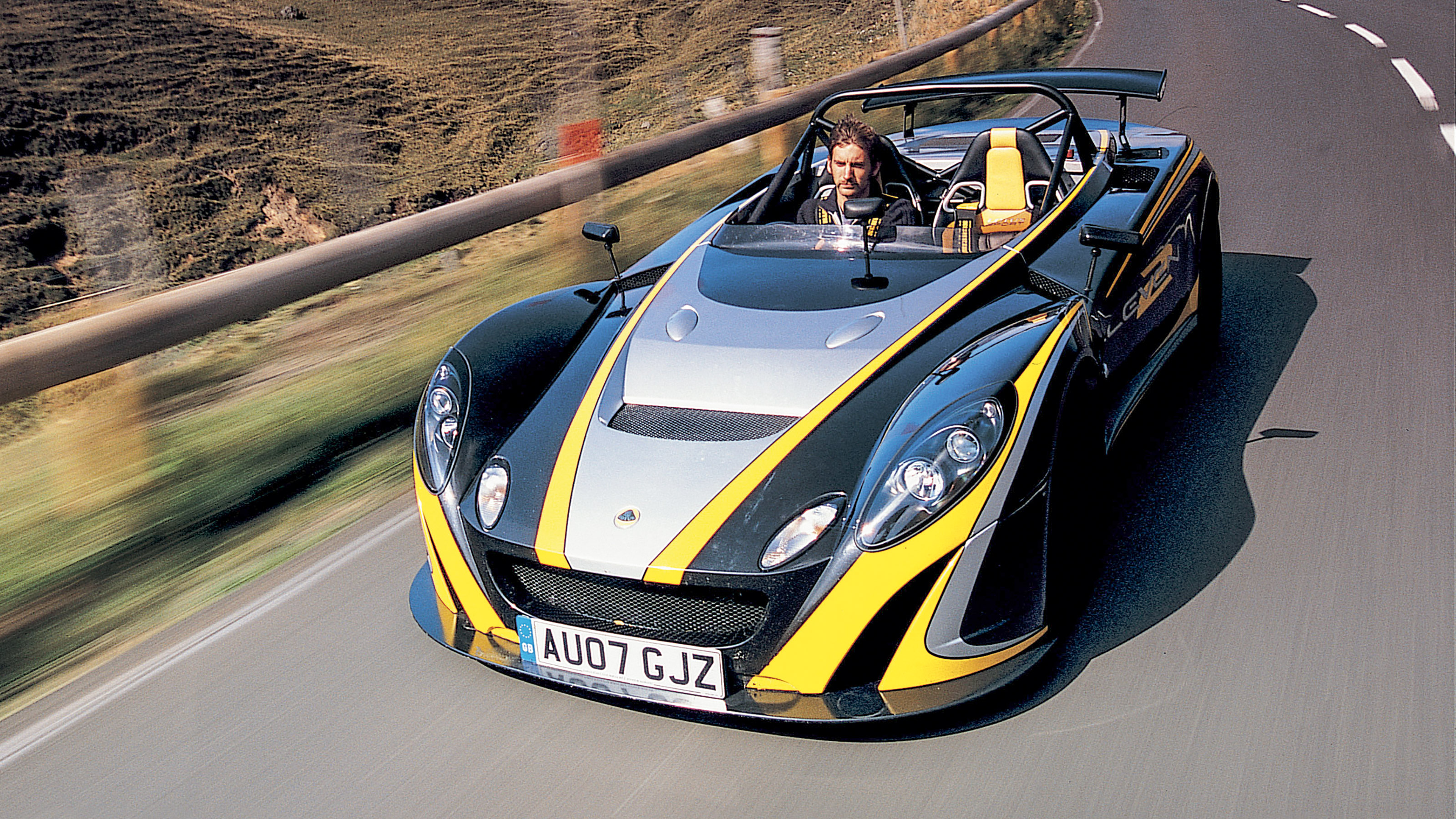 An uncomfortable journey in a Lotus 2-Eleven – evo Archive | evo